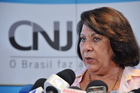 A corregedora nacional de Justiça, ministra Eliana Calmon, concede entrevista coletiva